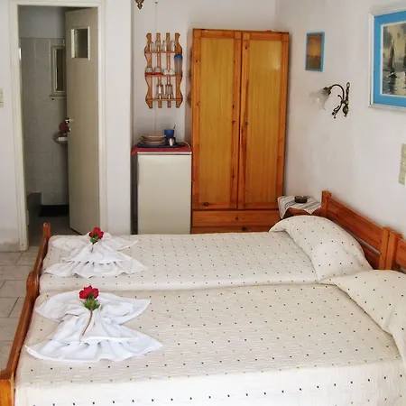 Augusta * Naousa (Paros)